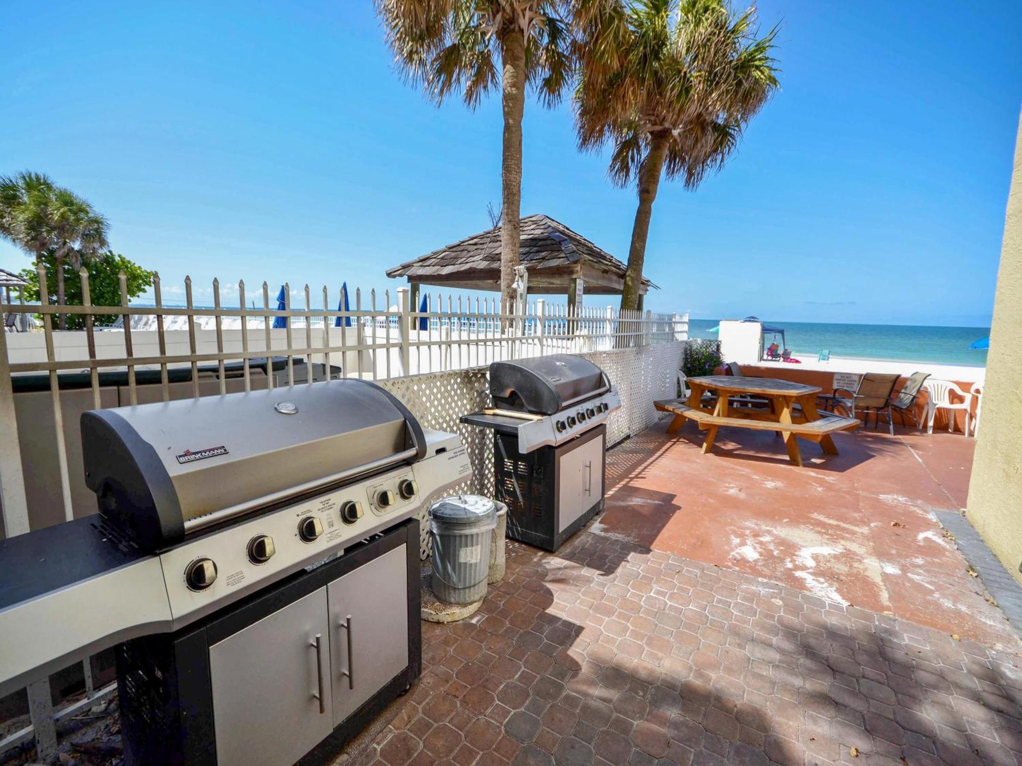 Las Brisas 306 St. Pete Beach Exterior photo
